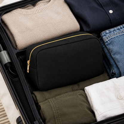 Trousse de toilette dans une valise