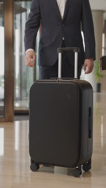 Vidéo : ouverture avant de la valise